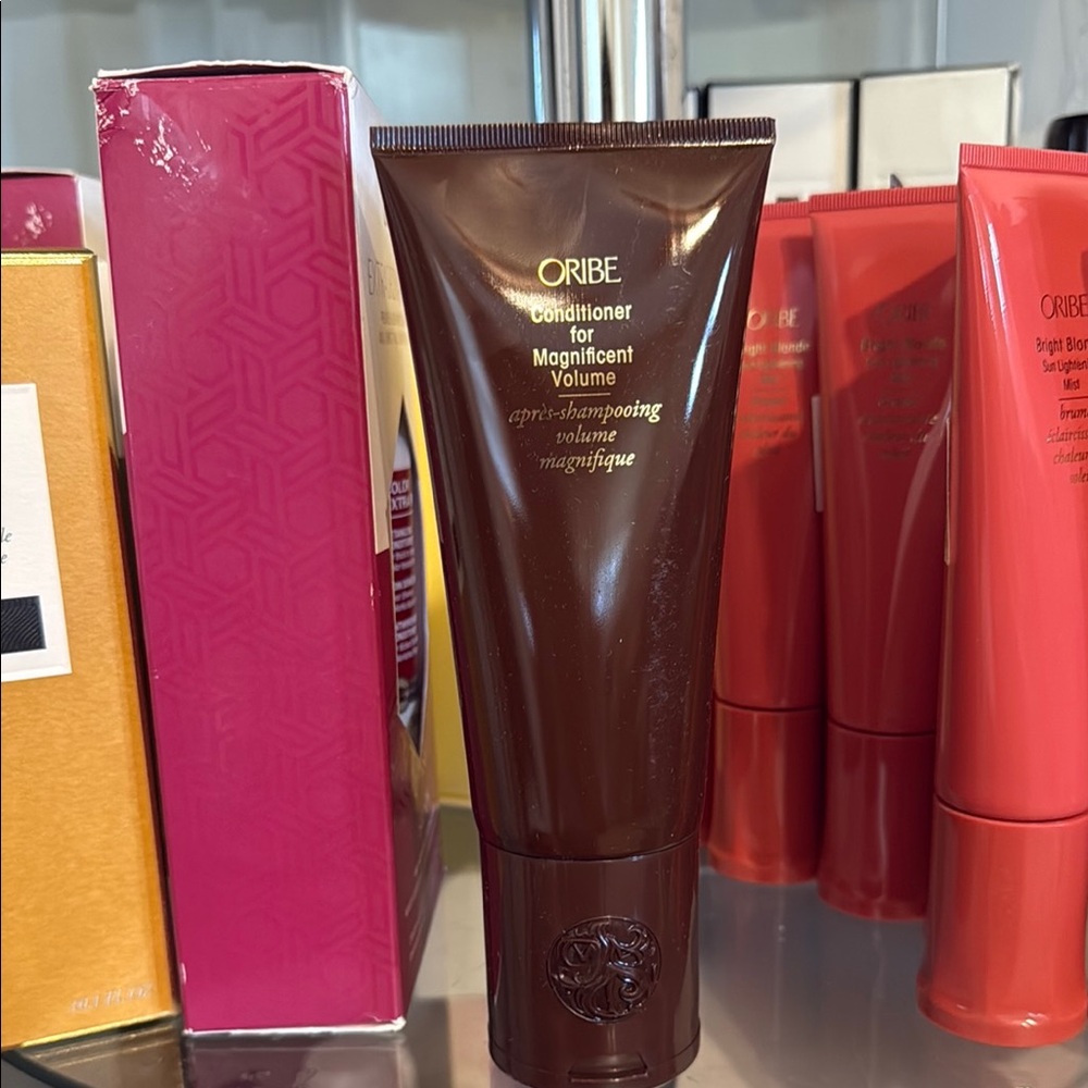 Oribe conditioner for magnificent volume